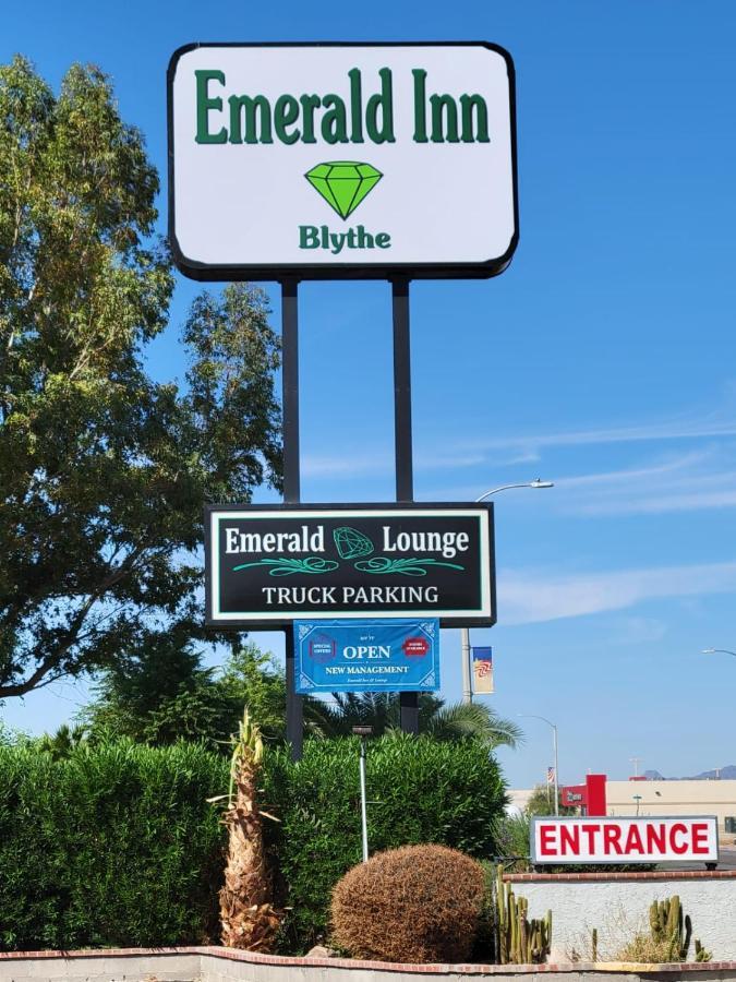 بليثي، ريفيرسيدي، كاليفورنيا Emerald Inn & Lounge المظهر الخارجي الصورة
